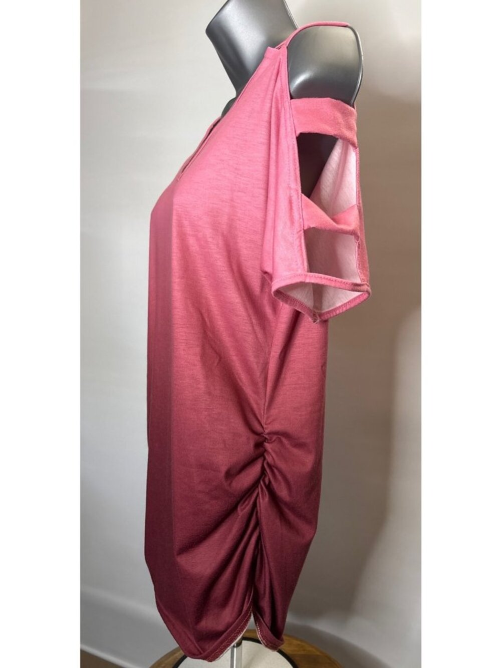 Women's V-Neck Pink Cutout Shoulder Shirt Ruched Side Seam Mauve Rose Tunic - Picture 5 of 16